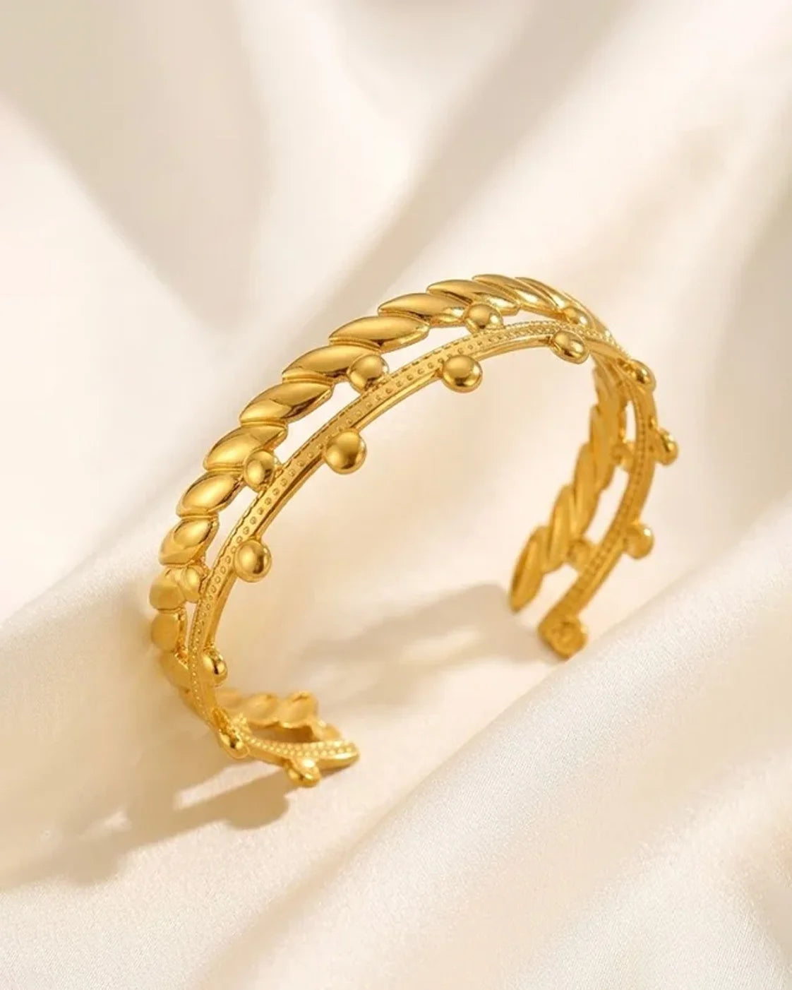 Baroque Royal Crest Heavy Duty Handcuff