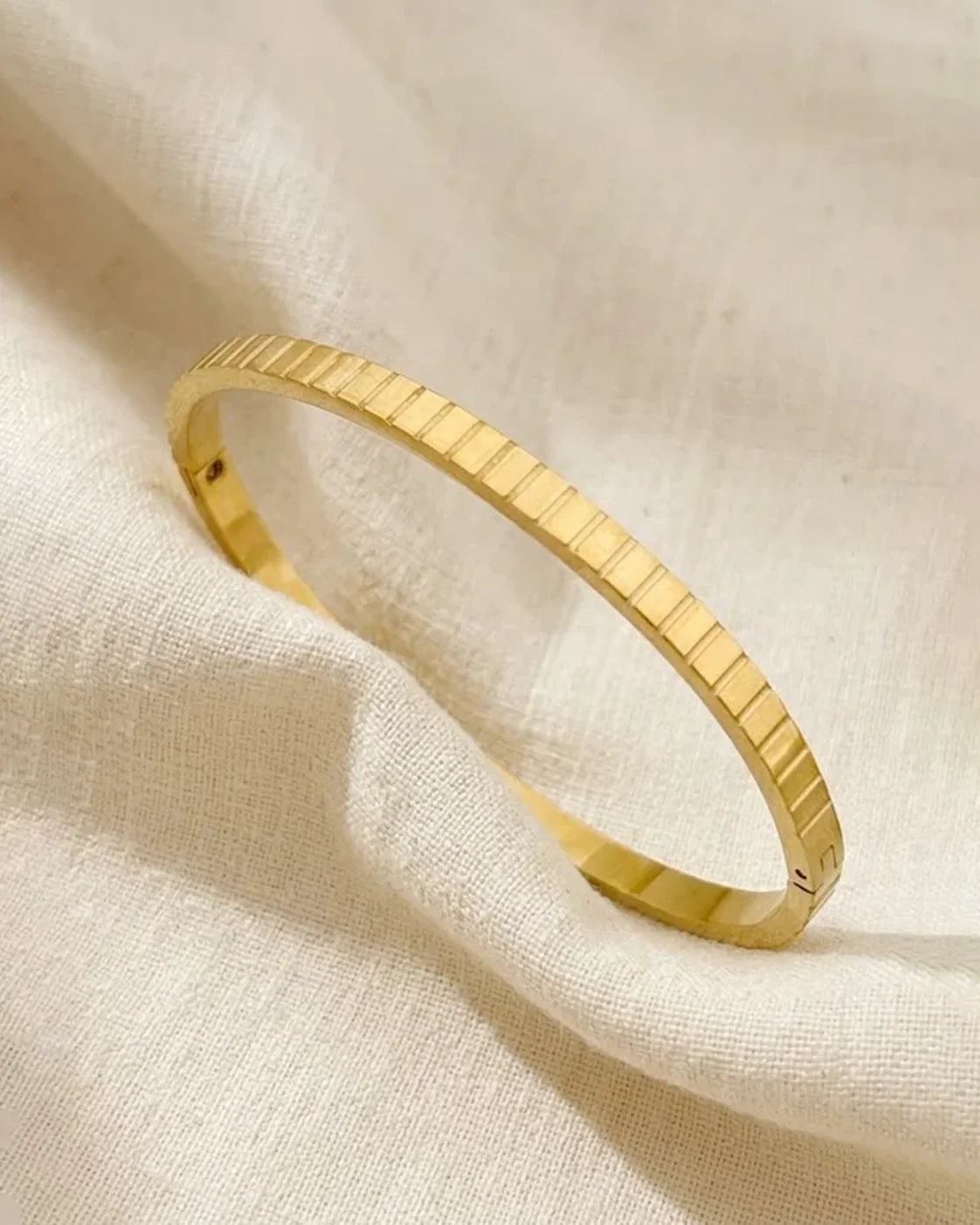 Vintage Majestic Filigree Gold Handcuff