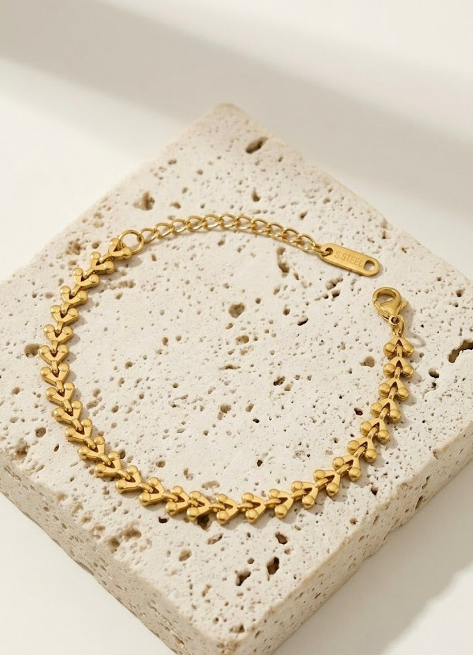 Baroque Royal Crown Textured Bracelet