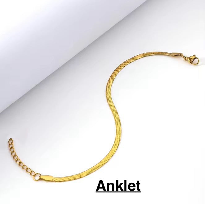Dainty Shimmering Crystal Charm Anklet