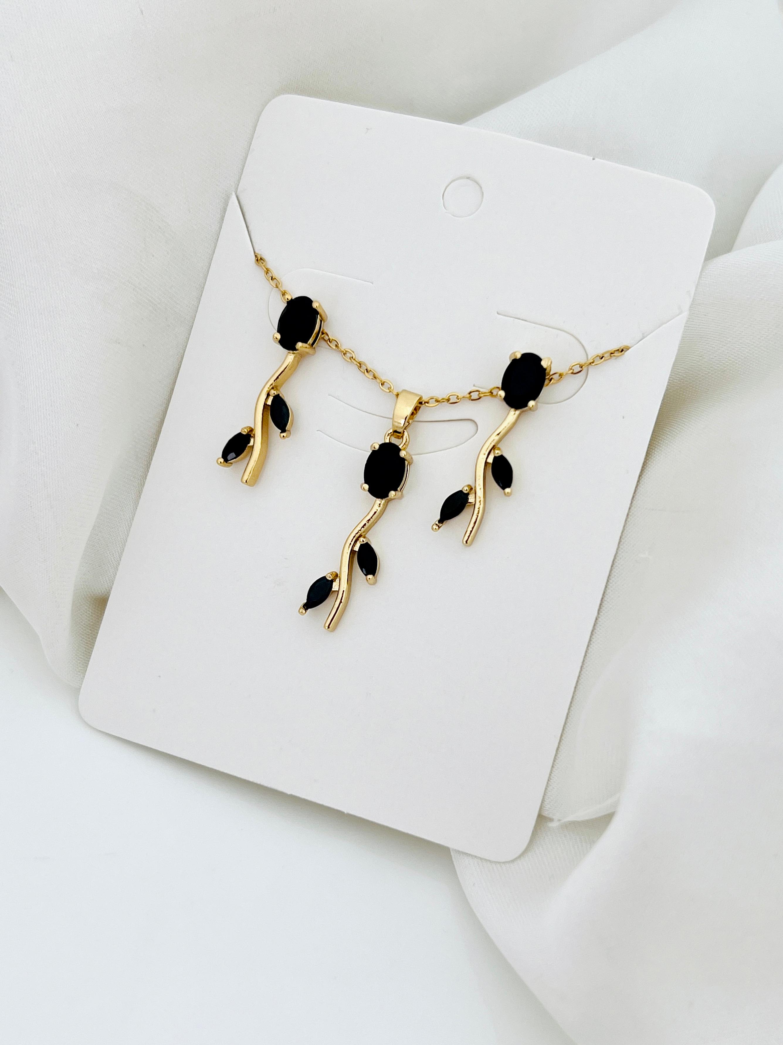 Delicate Rose-Gold Tone Tulip Petal Set for Daily Luxury